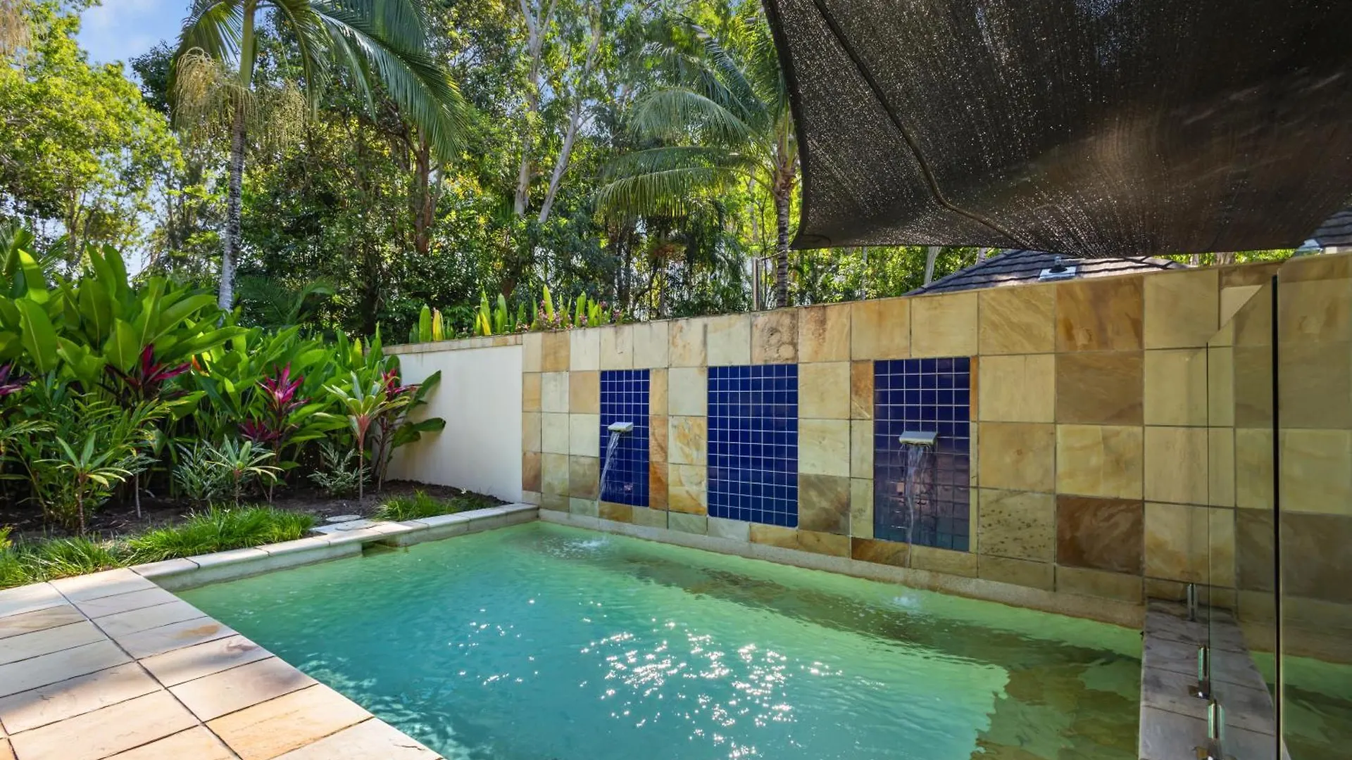 Seaeden Port Douglas Apartments Craiglie